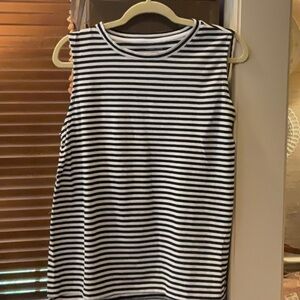 As new EILEEN FISHER stripe T.  Great loose fit w/ classic style.  S/P